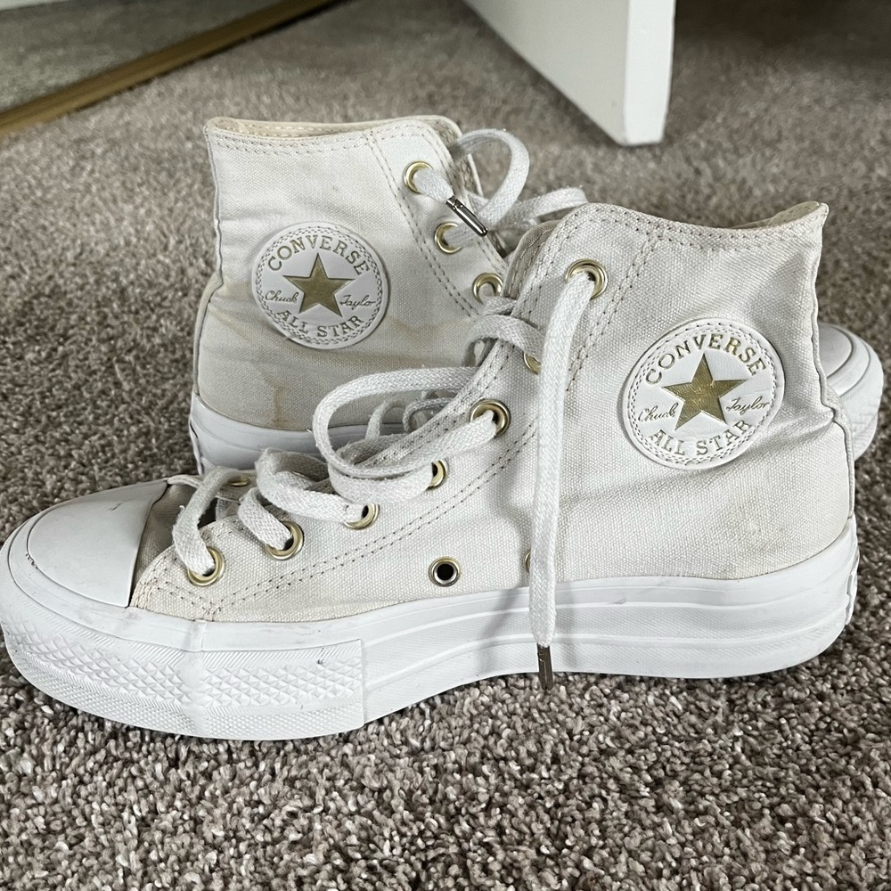White hight top platform converse